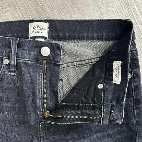 J.crew • 9" high-rise toothpick jean in Charcoal wash size 26 - Picture 7 of 12